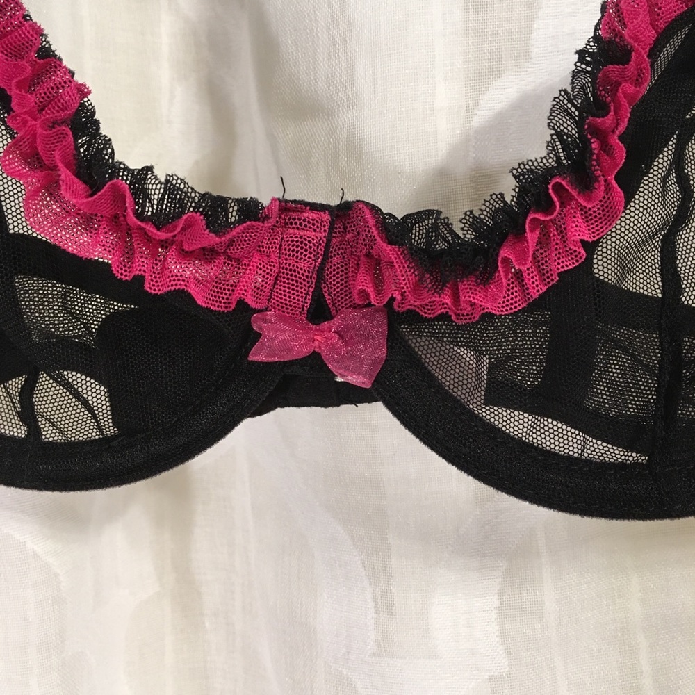 $12/2+ VS Net Ruffle Demi Bra Black Pink - Picture 2 of 8